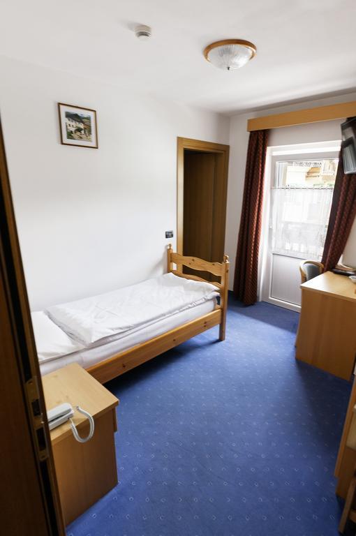 Hotel El Geiger Pozza di Fassa Eksteriør bilde